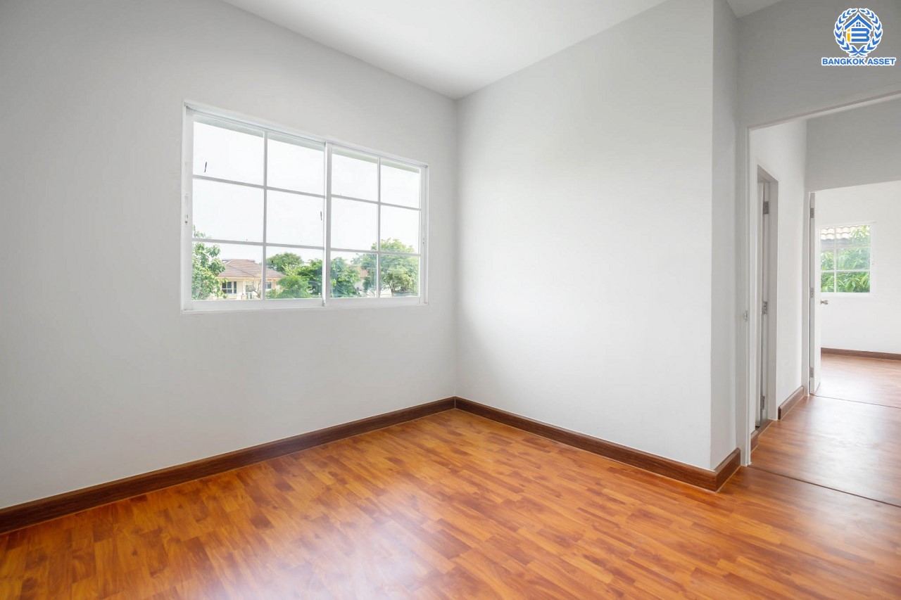 บ้านมือสองตกแต่งใหม่ ทำเลโซนเมือง! ม.นนทกาญจน์ นครอินทร์-พระราม5 บ้านแฝดหลังใหญ่ เนื้อที่ 44 ตร.ว. ฟังก์ชัน 3 ห้องนอน 3 ห้องน้ำ บนทำเลเชื่อมต่อทุกการเดินทาง ใกล้สะพานพระรามห้า และรถไฟฟ้า "สถานีแยกติวานนท์"